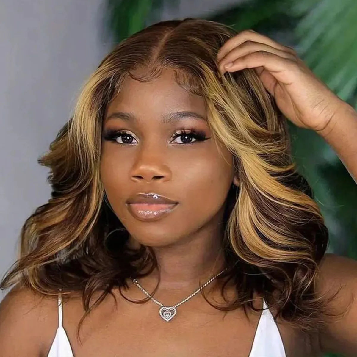 Wear & Go Highlight Loose Body Wave Pre-Cut 6x5 HD Lace Short Bob Wig Pre-Bleached Knots