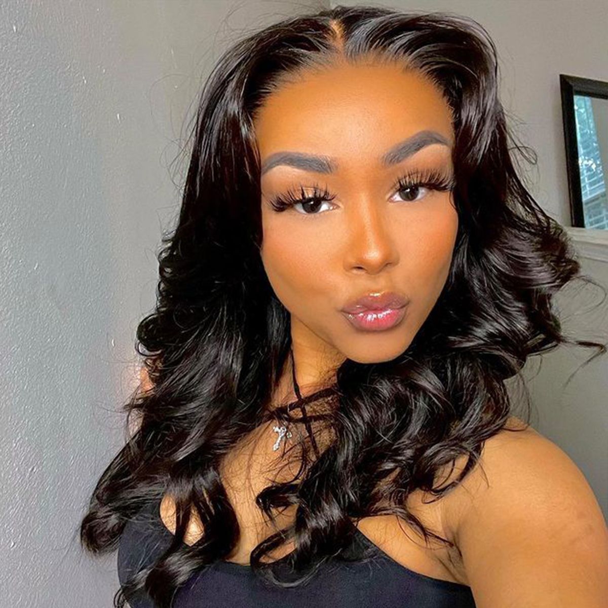 New Body Wave Shoulder Length Wig Glueless HD Lace Front Wig