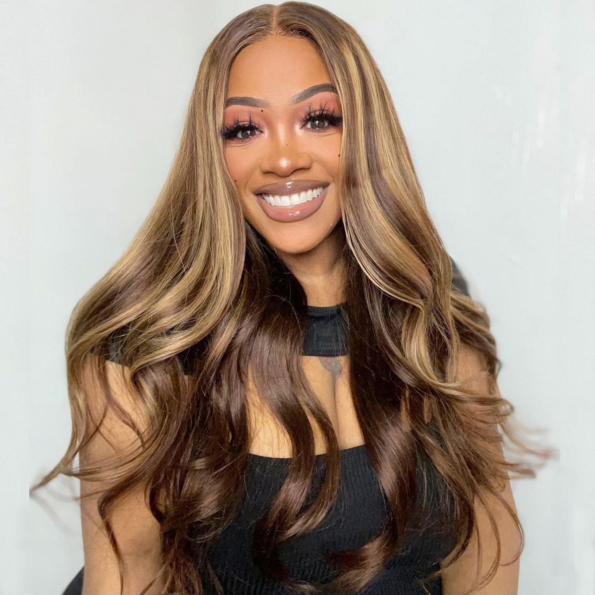 Flash Deal Highlight Honey Blonde Body Wave 13x4 Lace Front Wig Undetectable Lace 150%